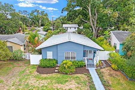 Ardelia Lampkin eXp Realty Leonberg Home Team in Apollo Beach, FL (3)