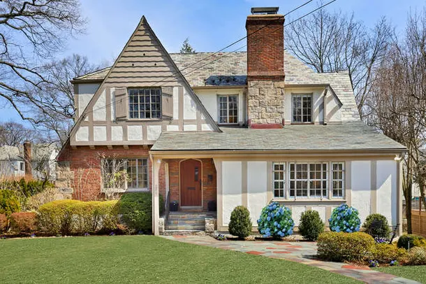 Kaitlan Cantwell Real Estate in Larchmont, NY (3)
