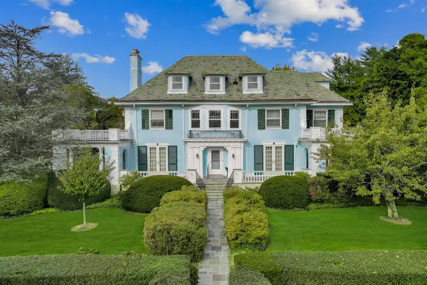 Kaitlan Cantwell Real Estate in Larchmont, NY (5)
