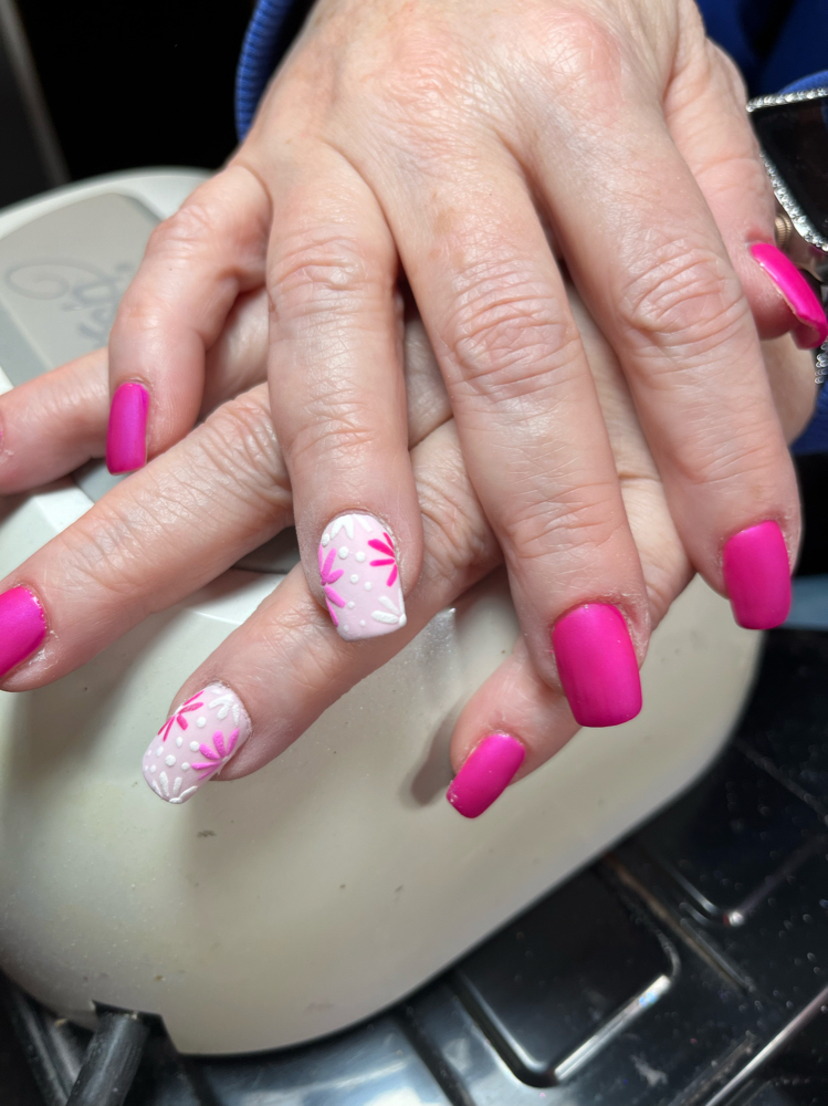 Happy Nails to You, LLC in Mondovi, WI