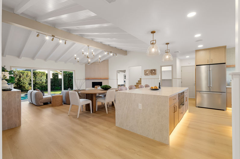 Nhu White, Frontier Realty Inc in Westminster, CA (3)