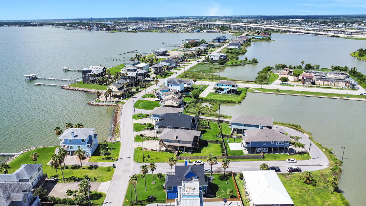 Bay Area Real Estate Group - Trish Gibbs in Kemah, TX