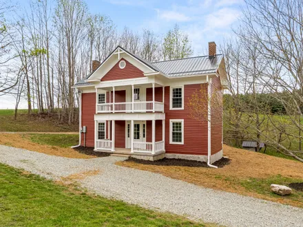 Whitney Beckett, Associate Broker - United Country Blue Ridge Land & Auction NRV in Christiansburg, VA (4)