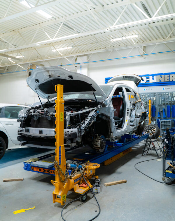 Calvin Auto Body Repair Inc in Mineola, NY (6)