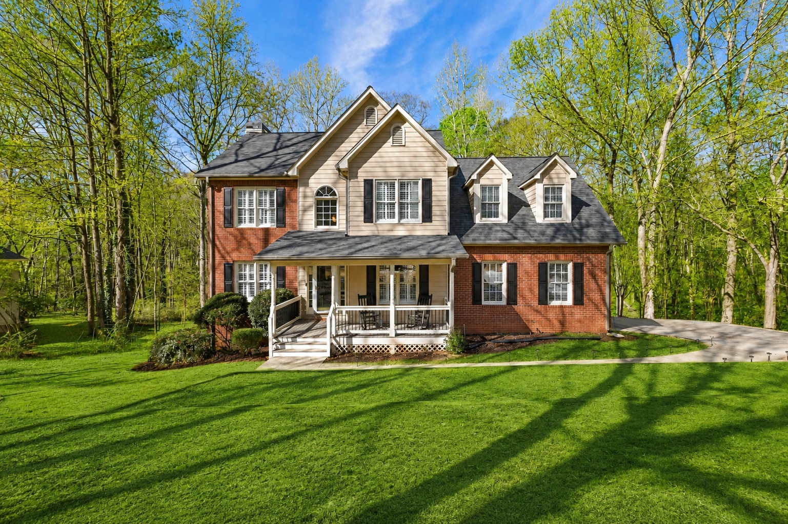 Living in PTC GA - TJ McGraw with REAL Broker in Fayetteville, GA