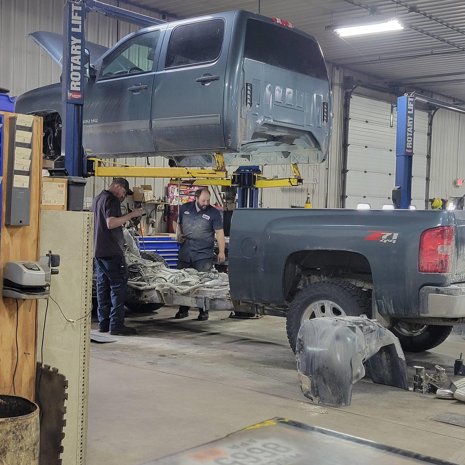 Pink’s Automotive of PdC, Inc. in Prairie du Chien, WI