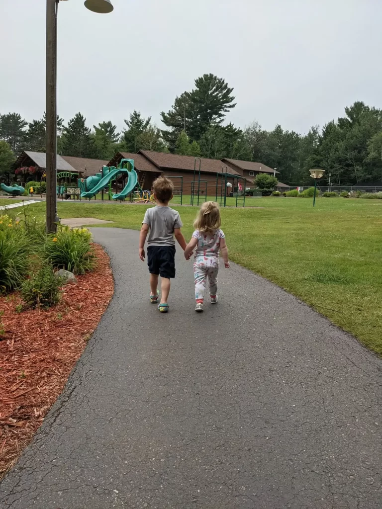 Treeland Resorts & Restaurant in Hayward, WI (6)