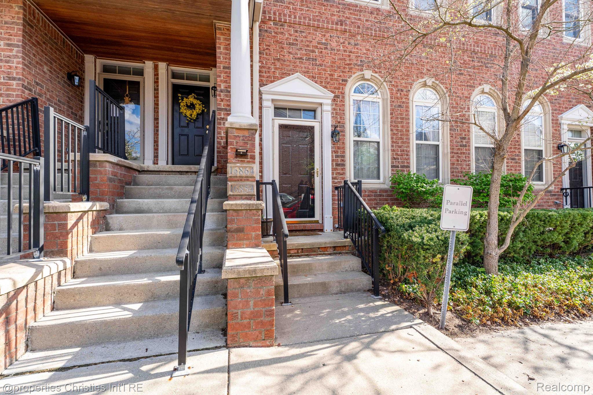 @properties Christie's International Real Estate: Samuel Kaplunov, Principal Broker in Birmingham, MI