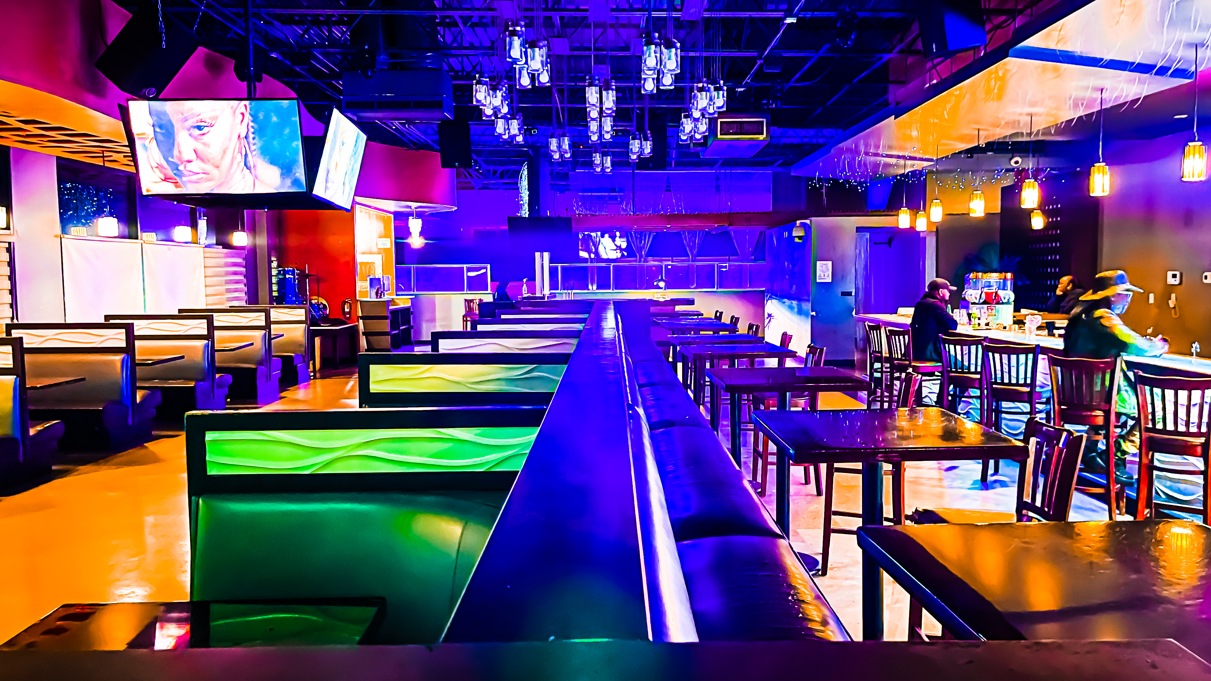 Aldeez Afribbean, Restaurant & Lounge in Dallas, TX
