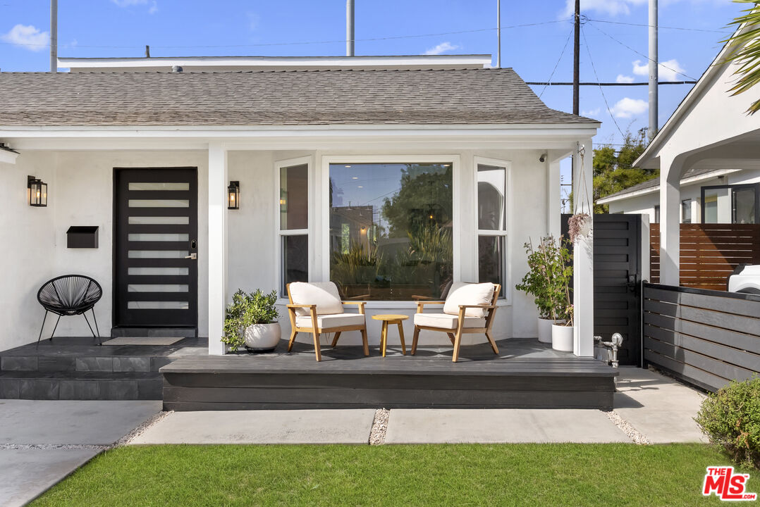 Jordan Bridges | Compass Real Estate in Beverly Hills, CA (5)