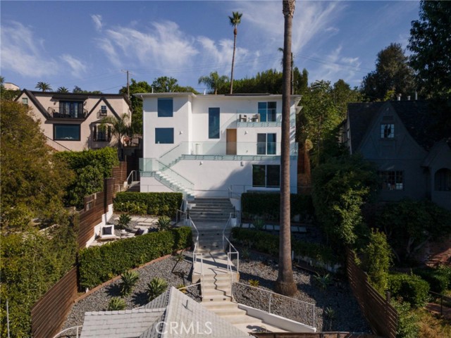 Jordan Bridges | Compass Real Estate in Beverly Hills, CA (6)