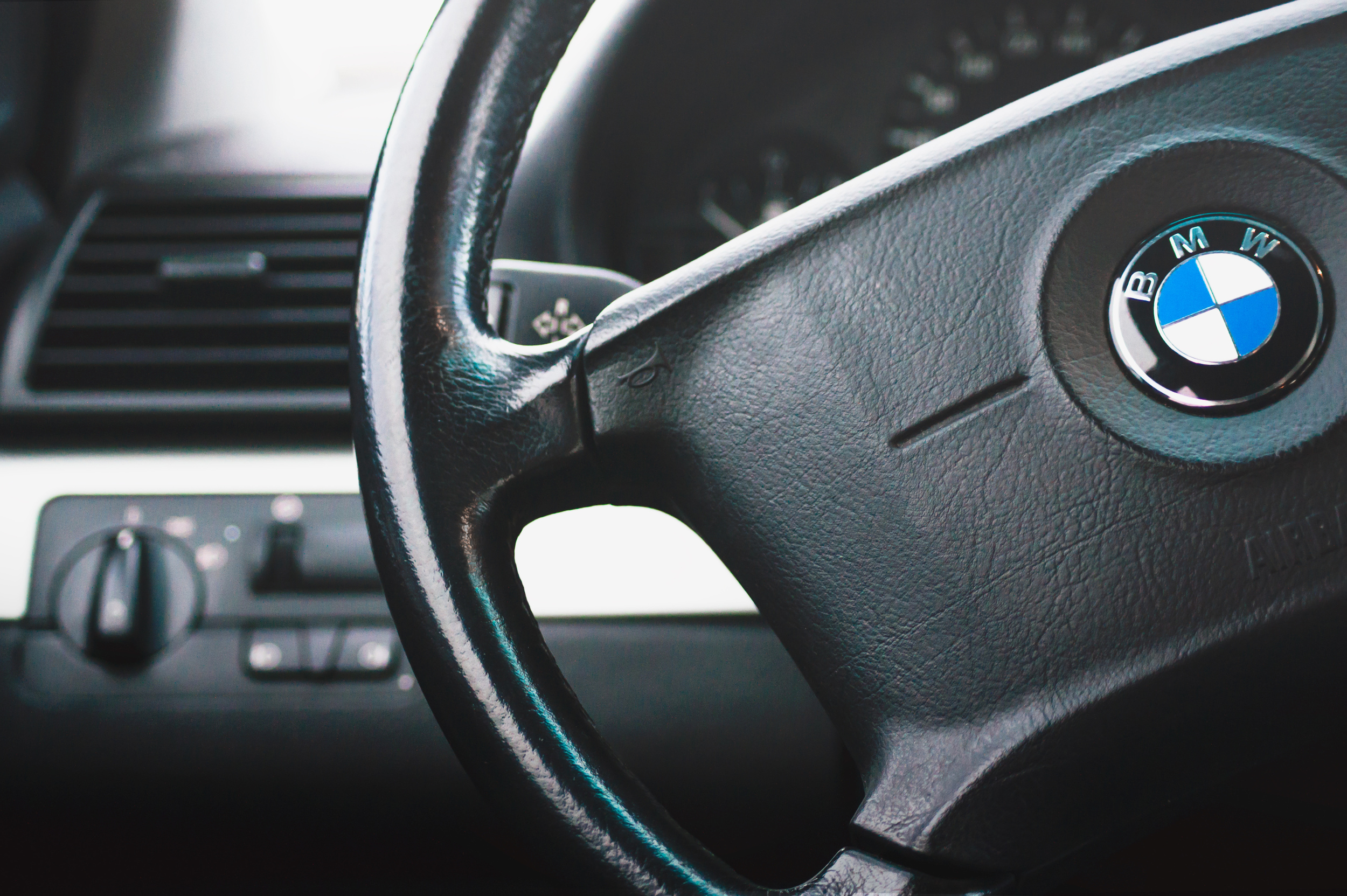 LukeG Workshop BMW Specialist in Roselle, IL