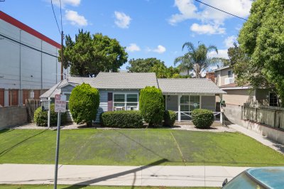 Kenya Hughes Real Estate Consultant in Sherman Oaks, CA (6)