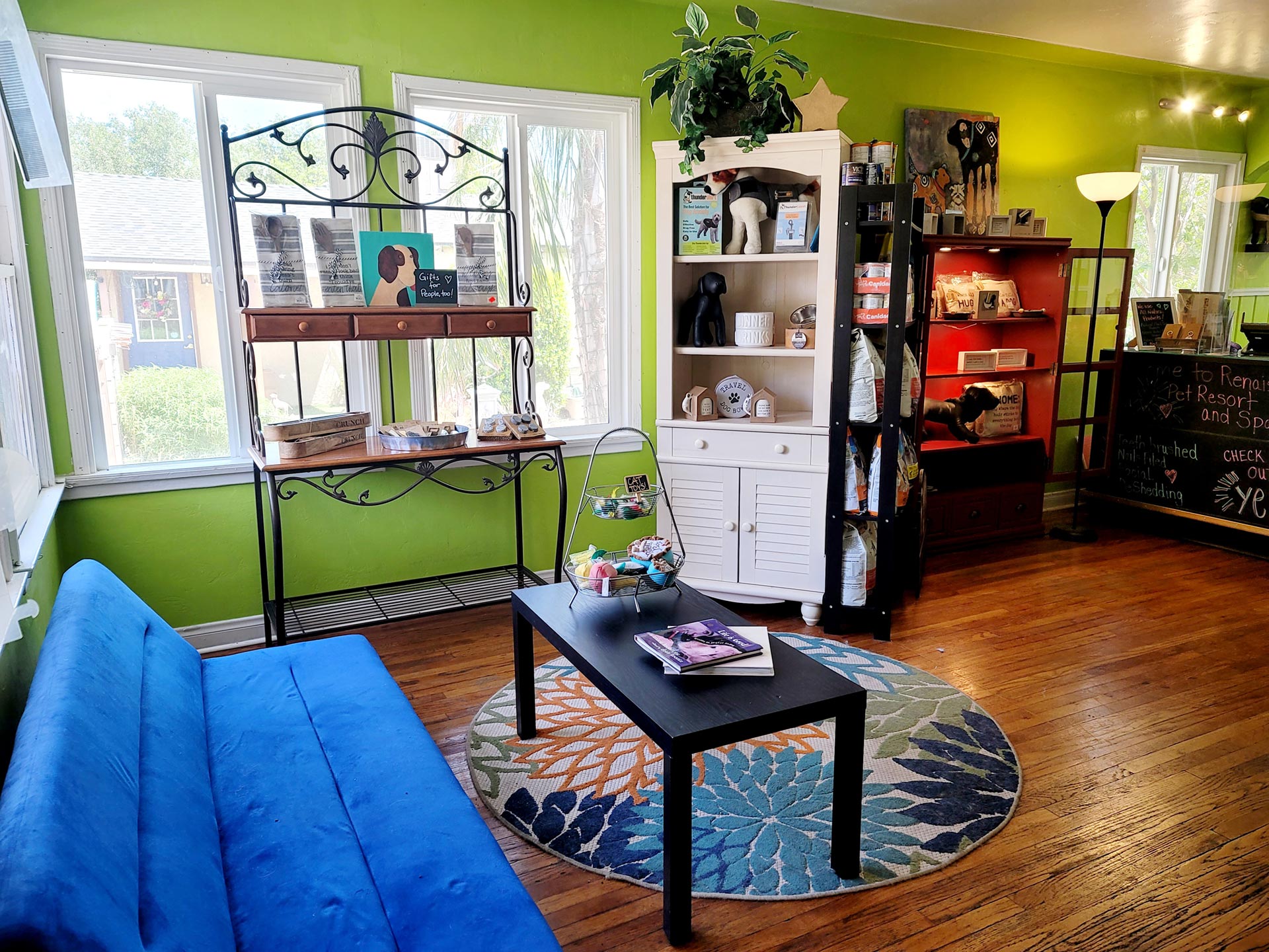Renaissance Pet Resort & Spa in Banning, CA (5)