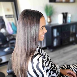 Hands of Glory Salon and barbershop in Dallas, TX (4)