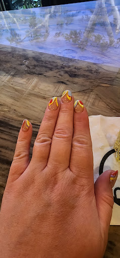 Luxury Nails Monona in Monona, WI (3)