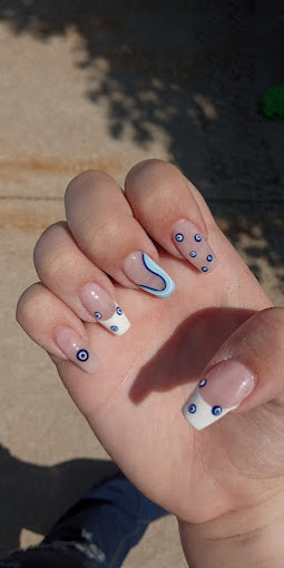 Luxury Nails Monona in Monona, WI (5)
