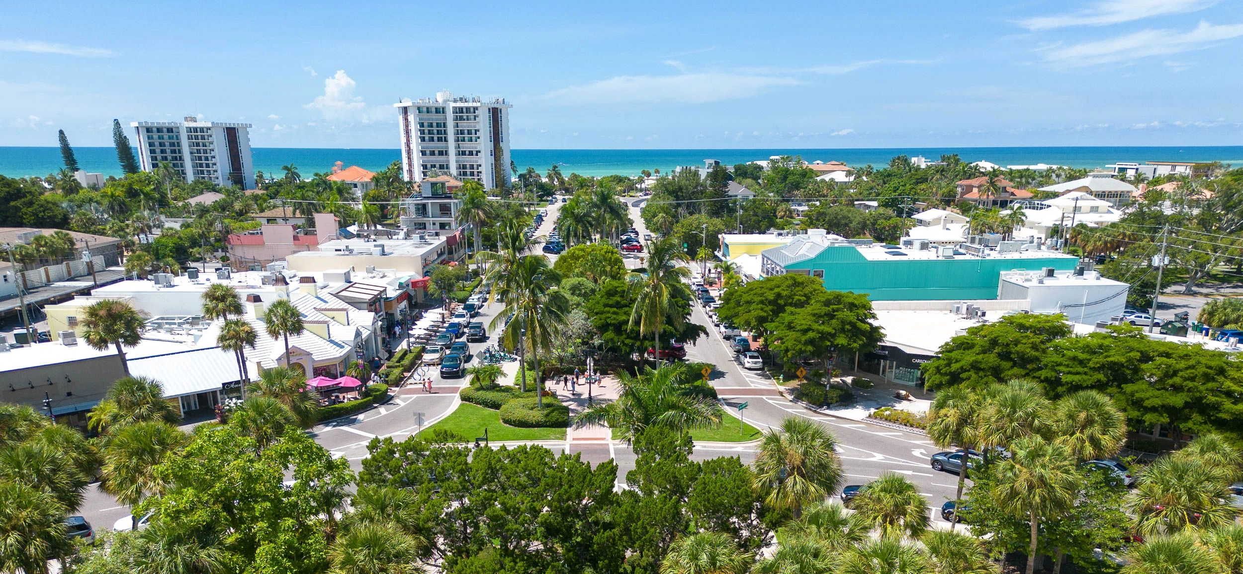 St. Armands Circle in Sarasota, FL