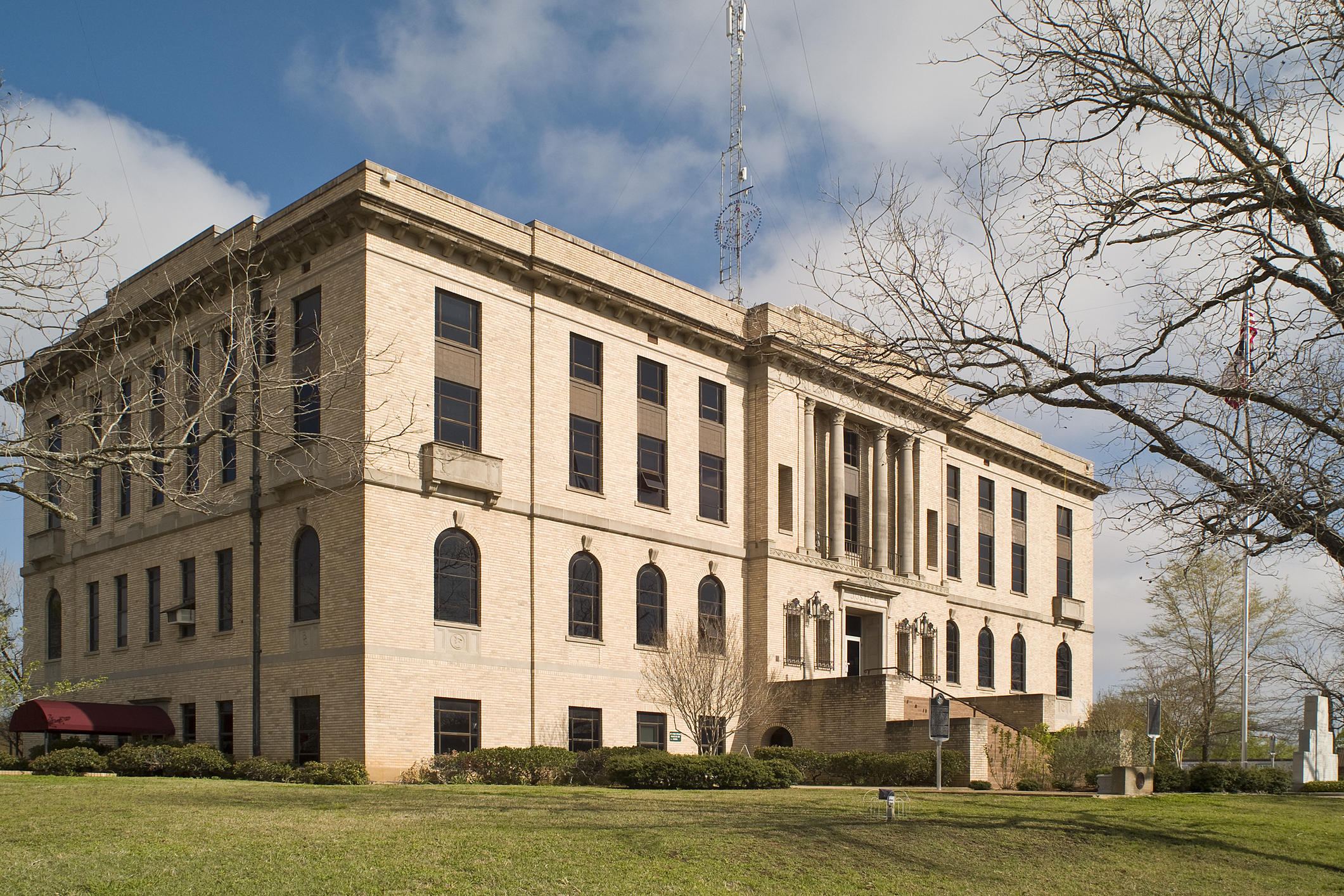 Home & Ranch Real Estate in Caldwell, TX (2)