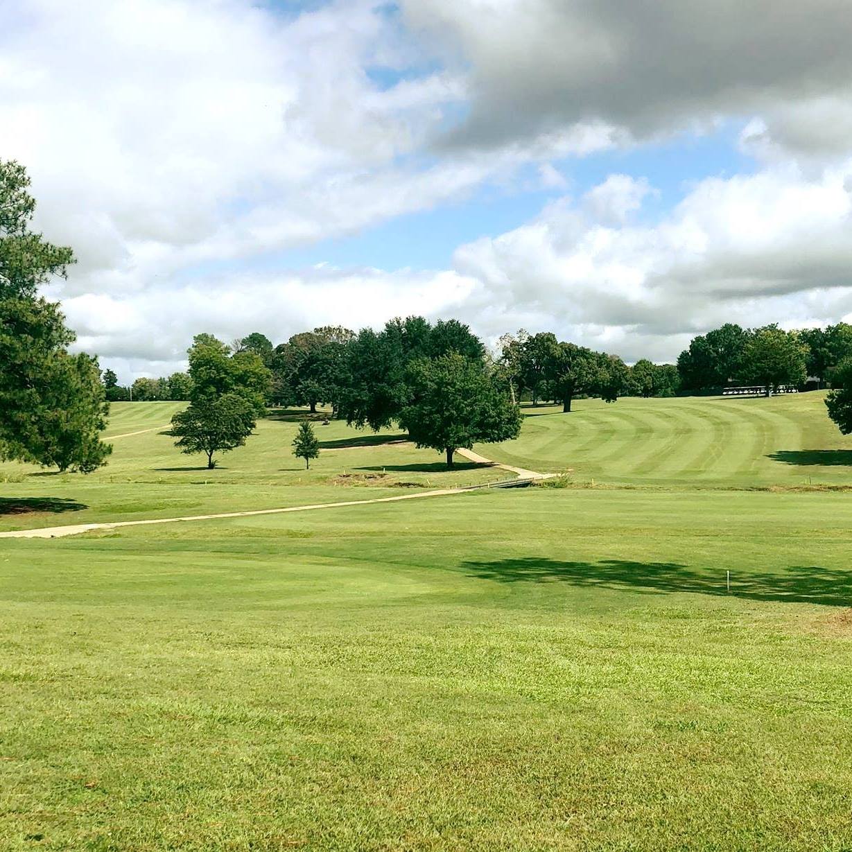Mineola Country Club in Mineola, TX (3)