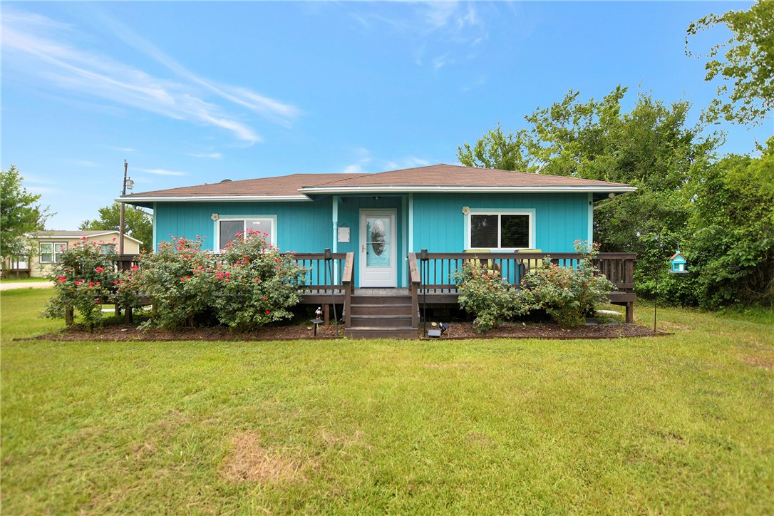 Deborah Stepanek -CB&A Realtors in Anderson, TX (2)