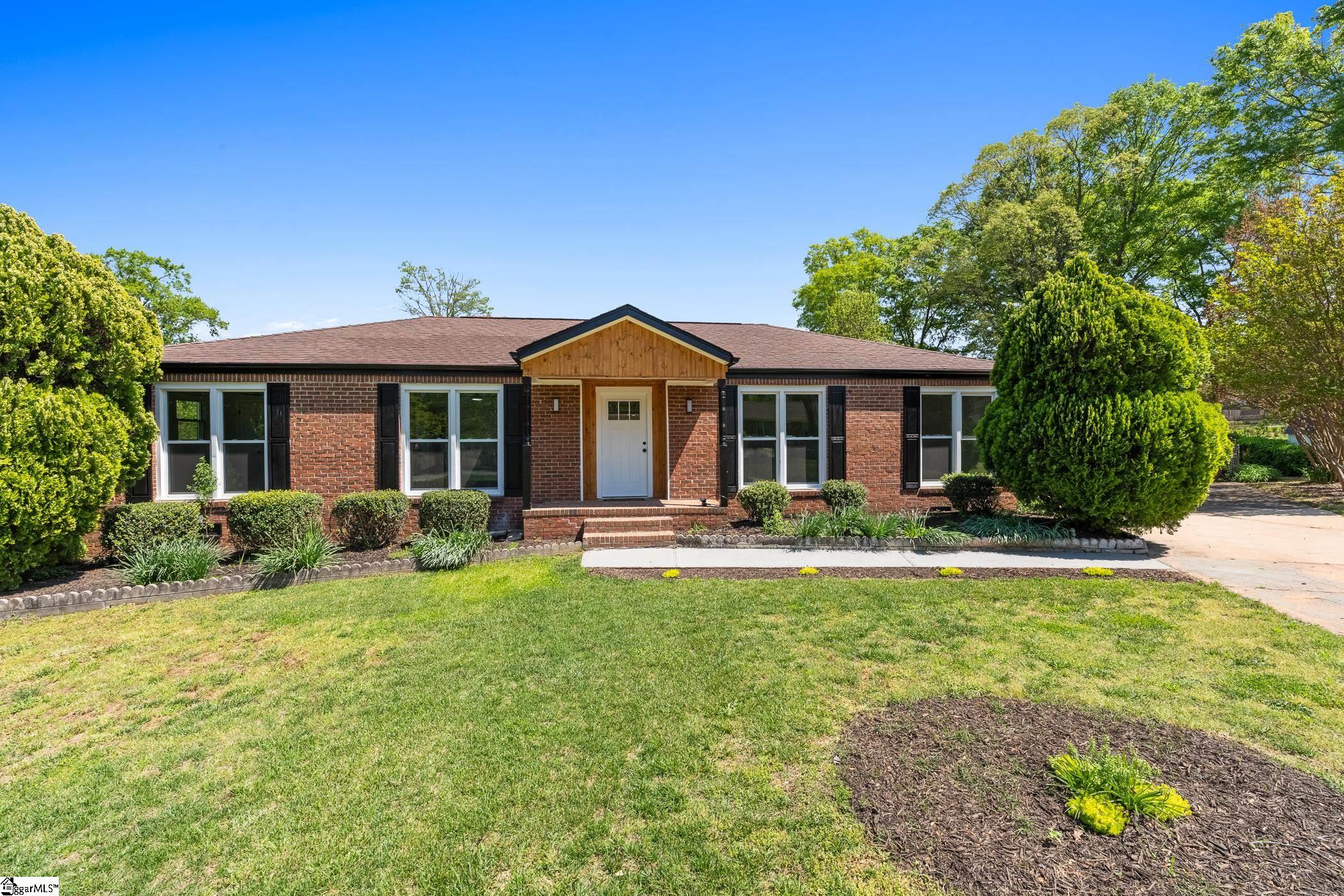 Carolina Moves Real Estate in Greenville, SC (2)