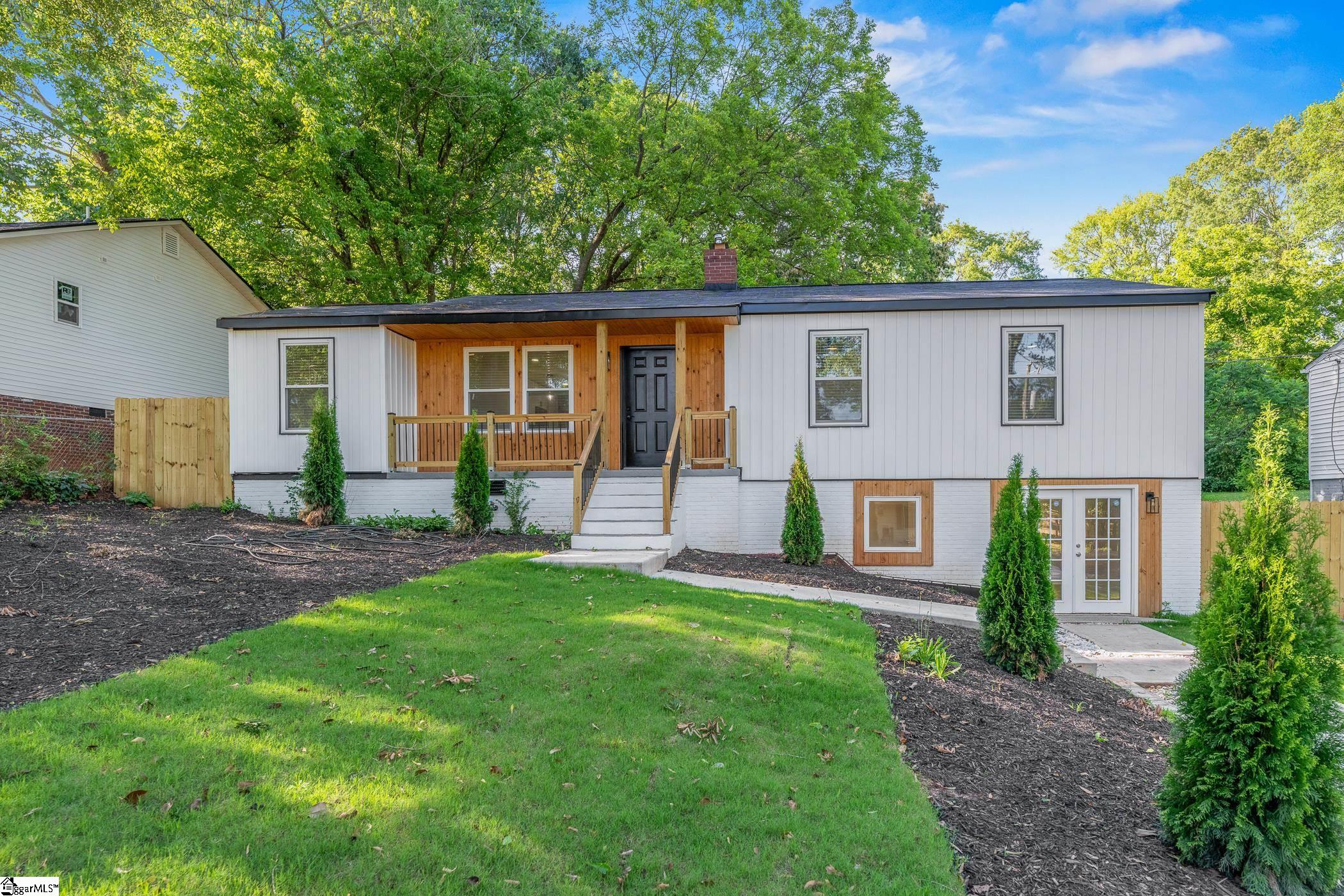 Carolina Moves Real Estate in Greenville, SC (3)