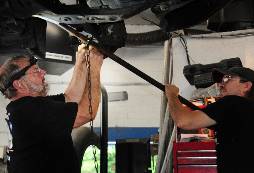 Chuck's Complete Auto Service in Pittsburgh, PA (5)