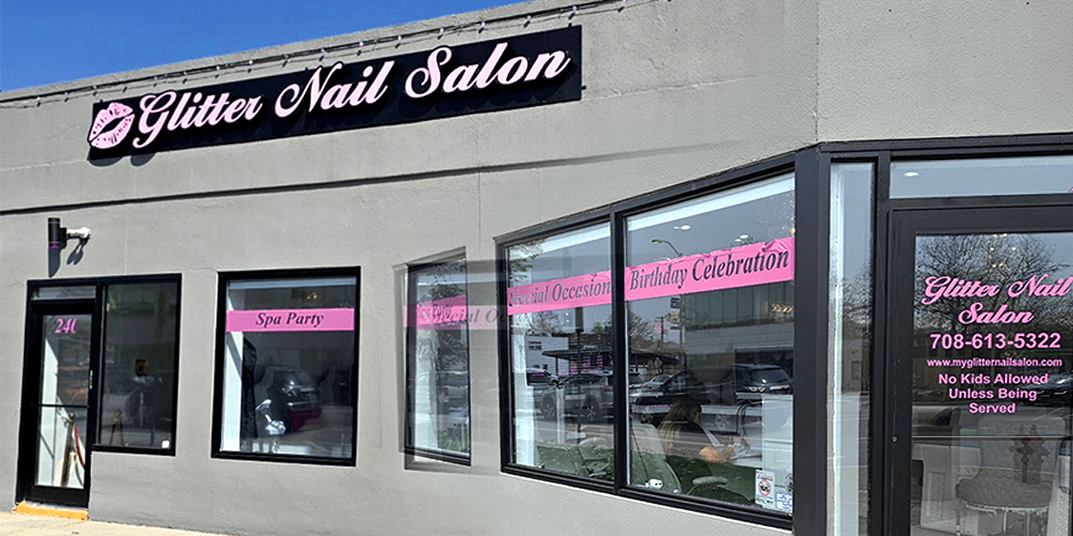 Glitter Nail Salon in Oak Park, IL