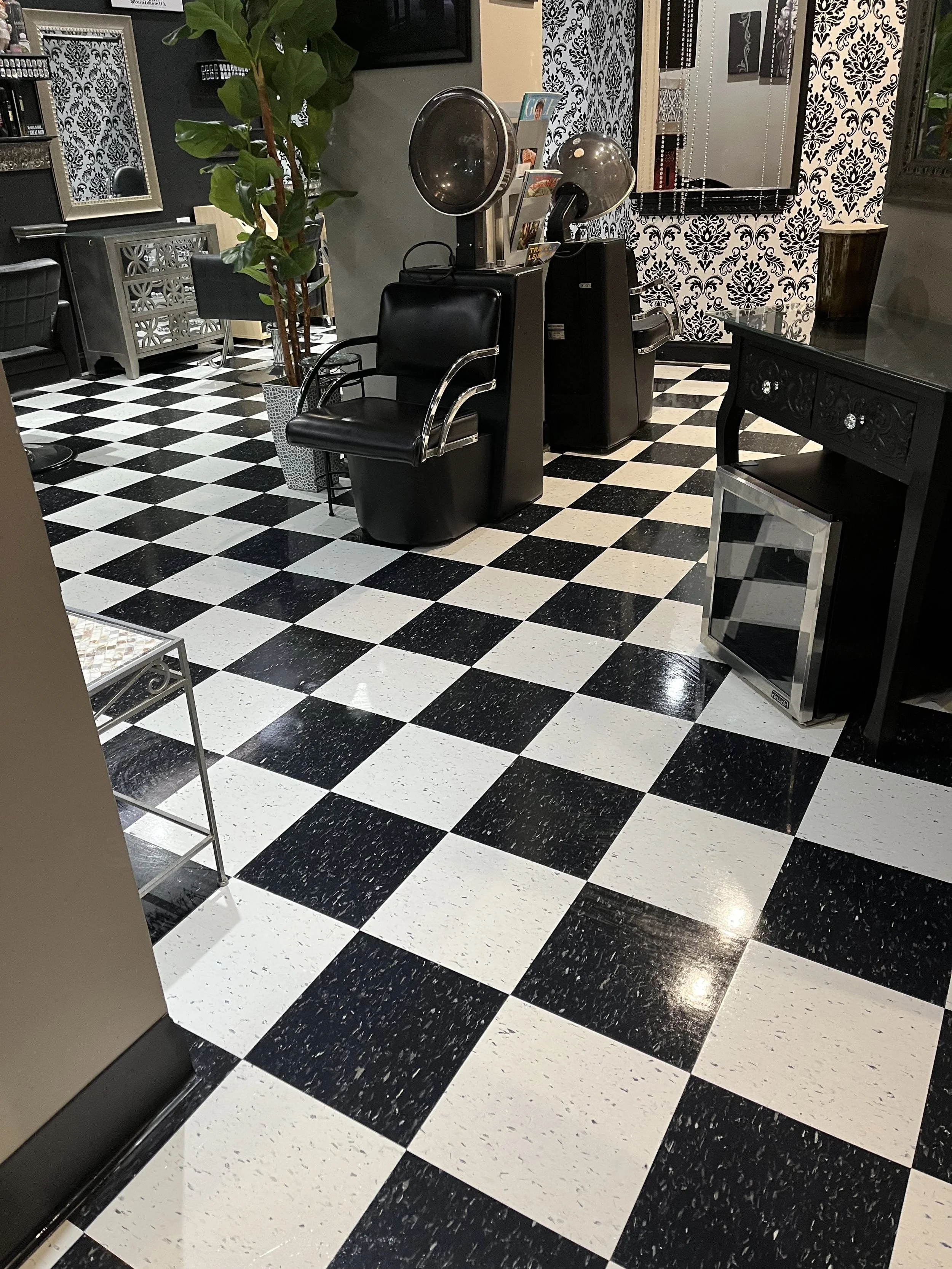 Nikki's hair salons in Arlington Heights, IL (3)