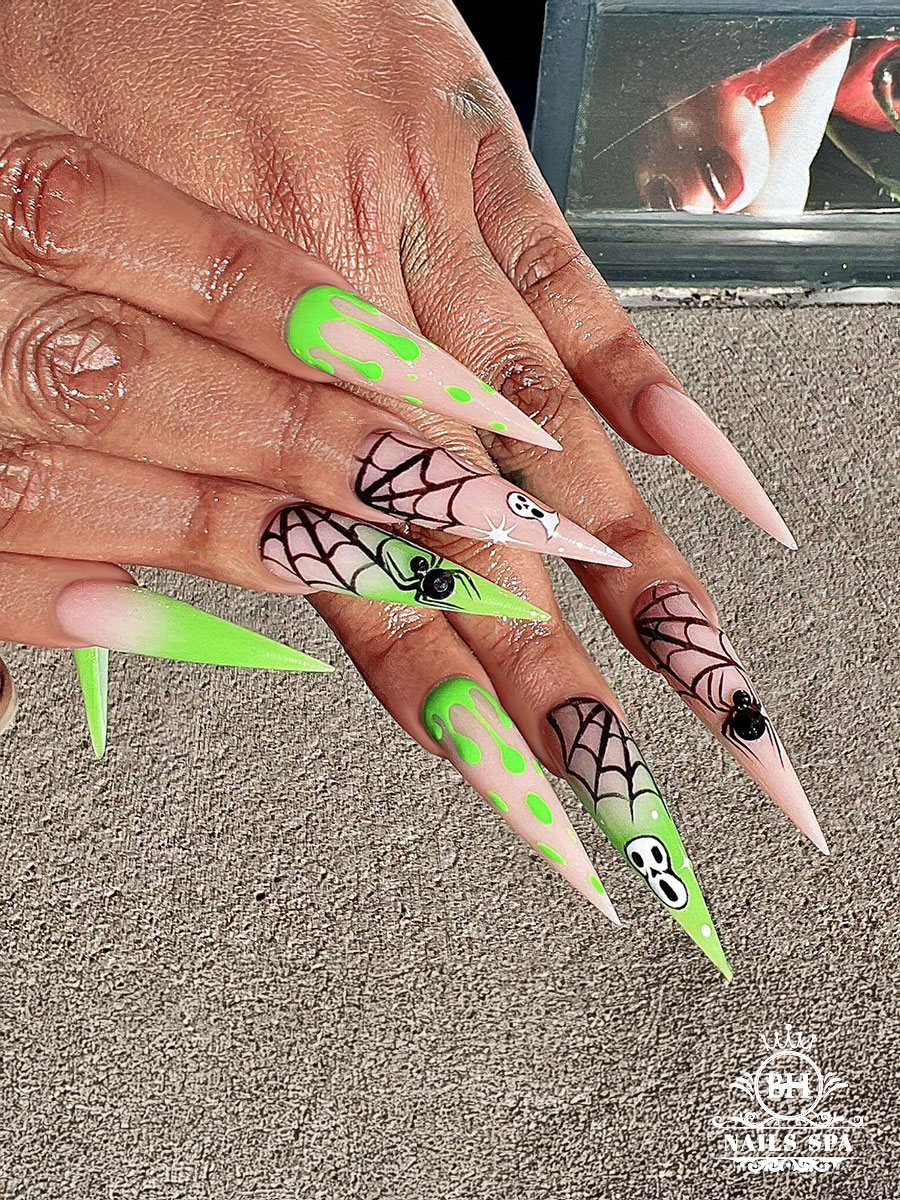 BH Nails in Roseville, MI (2)