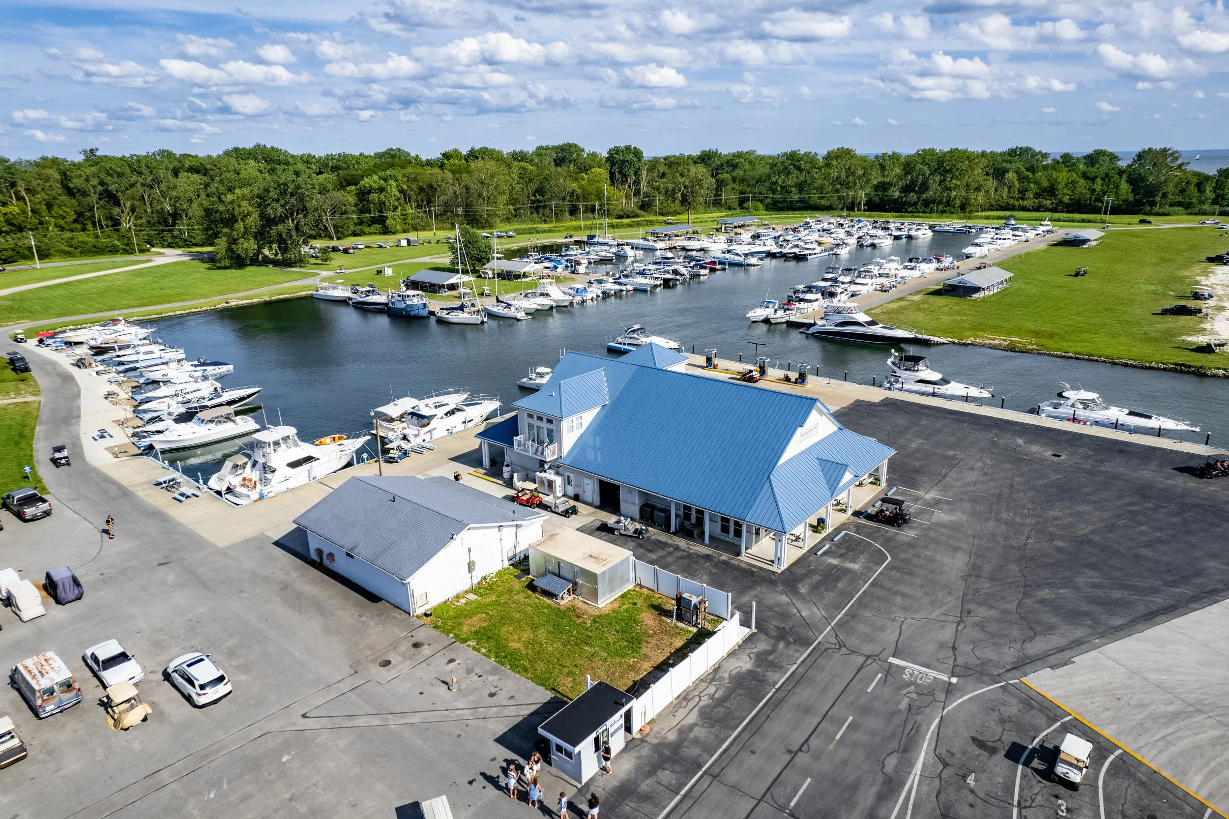 Seaway Marina in Kelleys Island, OH (2)