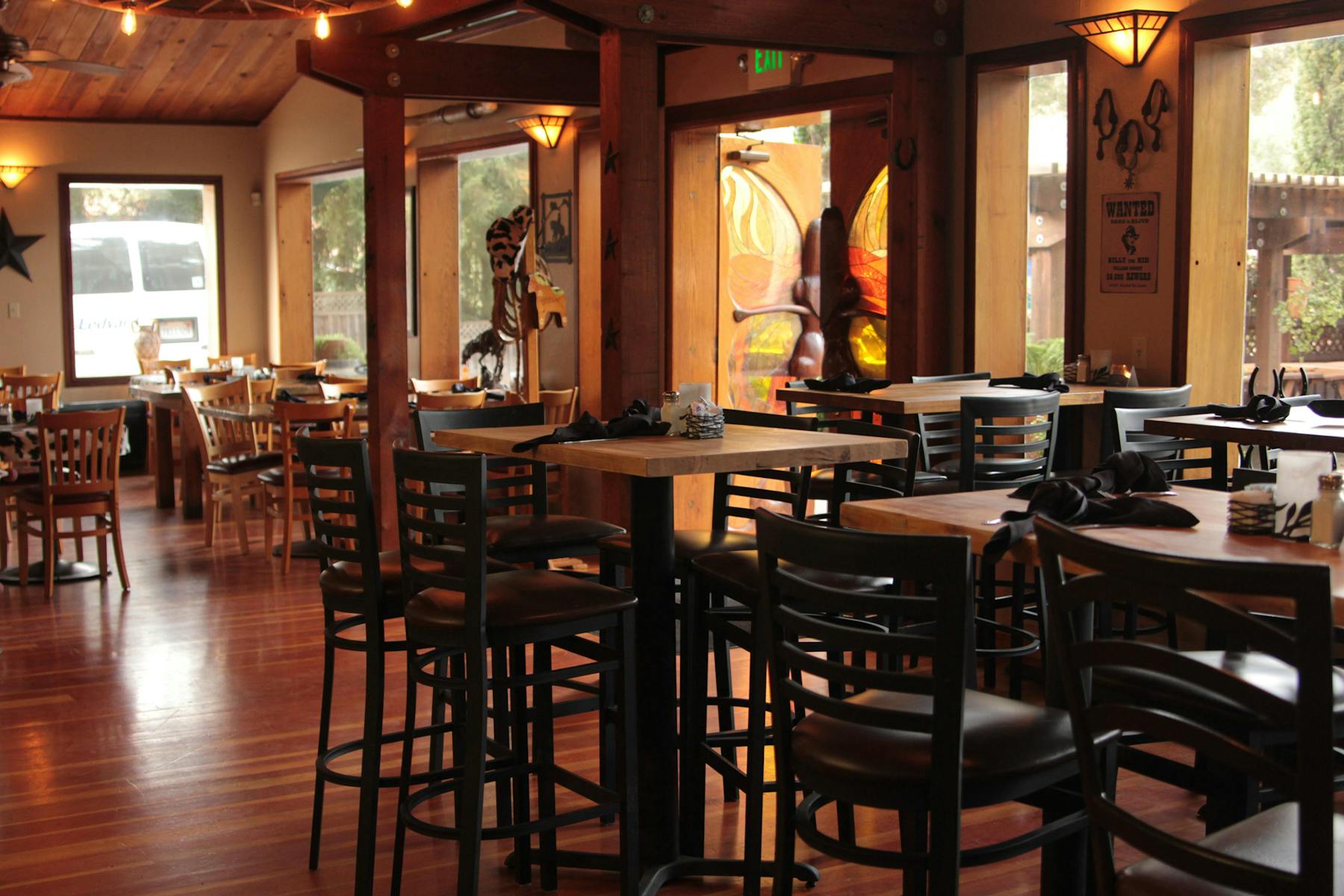 Cowboy Bar & Grill in Felton, CA (3)
