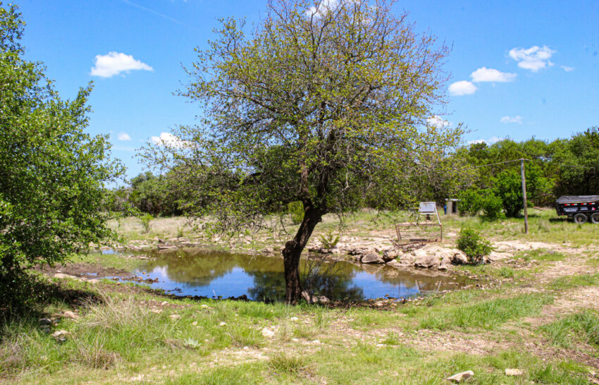 KERBOW LAND COMPANY in Rocksprings, TX
