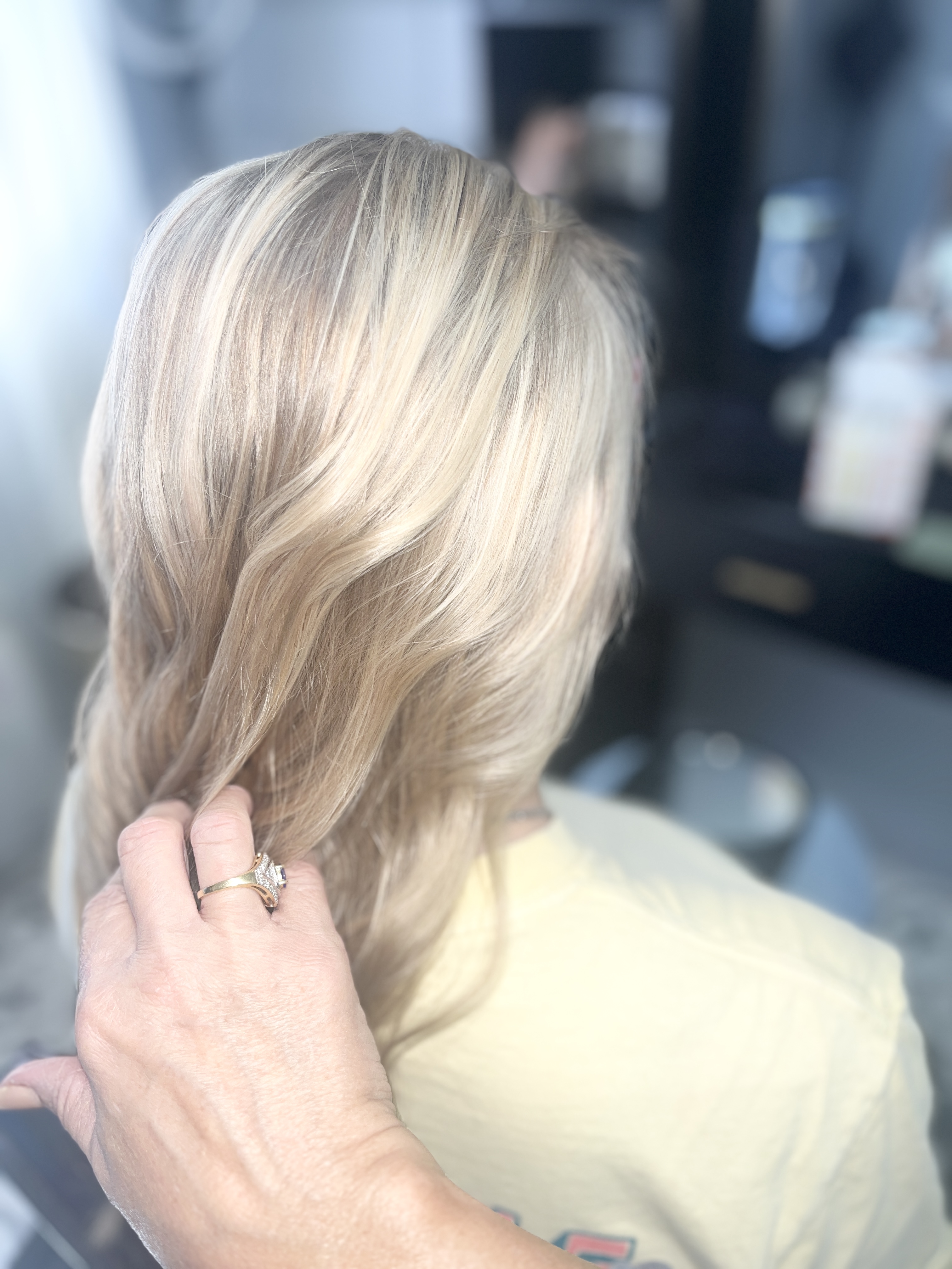 Root 302 Hair Salon & Nails in Pelion, SC