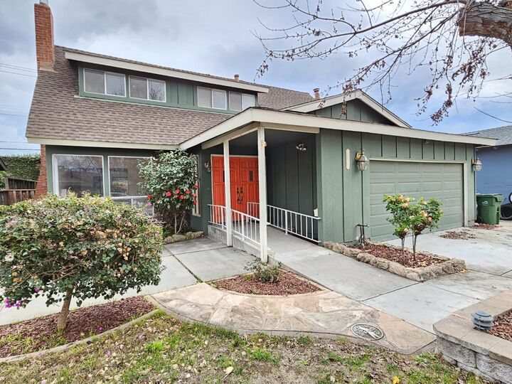 Lina Zhou Real Estate Team - Your Home SOLD GUARANTEED Or We Buy It! in Stevens Creek Blvd, CA (4)