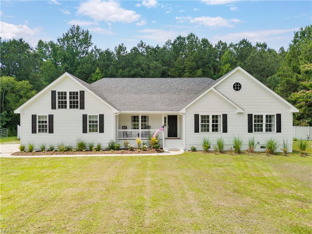 Jasmine Young Real Estate in Chesapeake, VA (4)