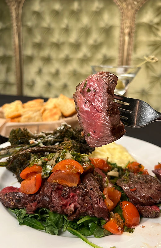 Enzo's Italian Restaurant in Santa Paula, CA (3)