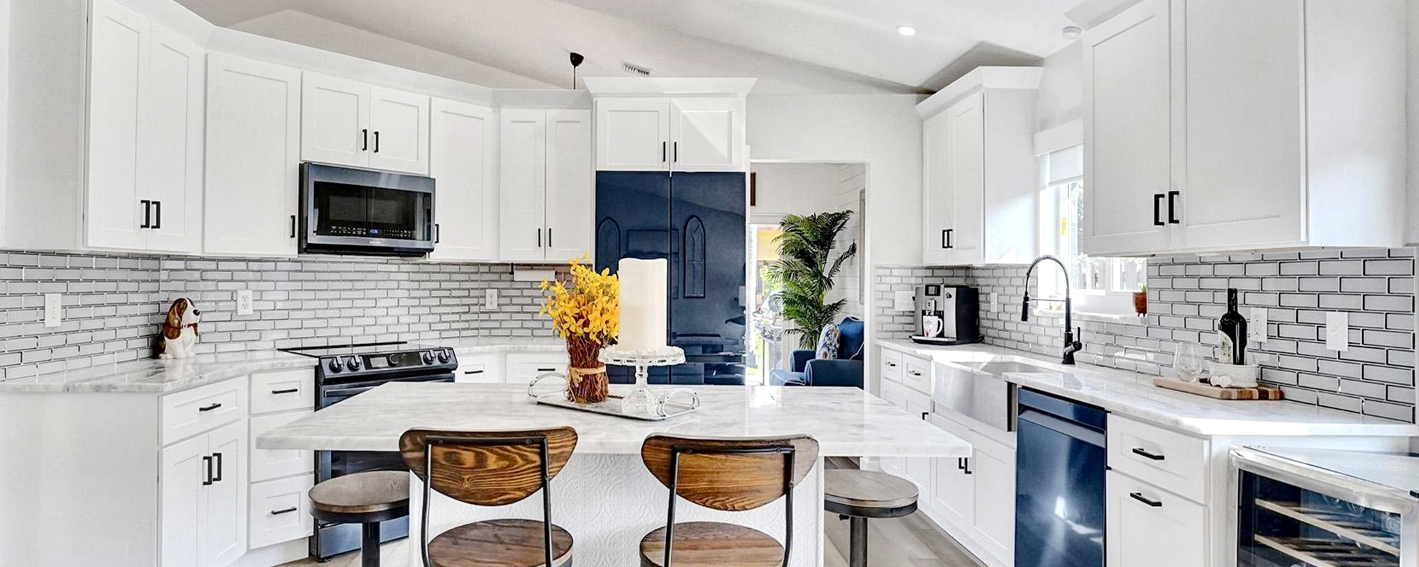 Lilli Schipper at LoKation Real Estate in Hollywood, FL (3)