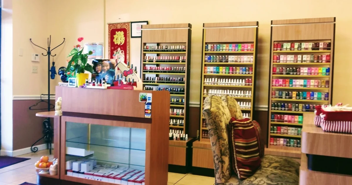 Glamour Nails in Annapolis, MD (4)