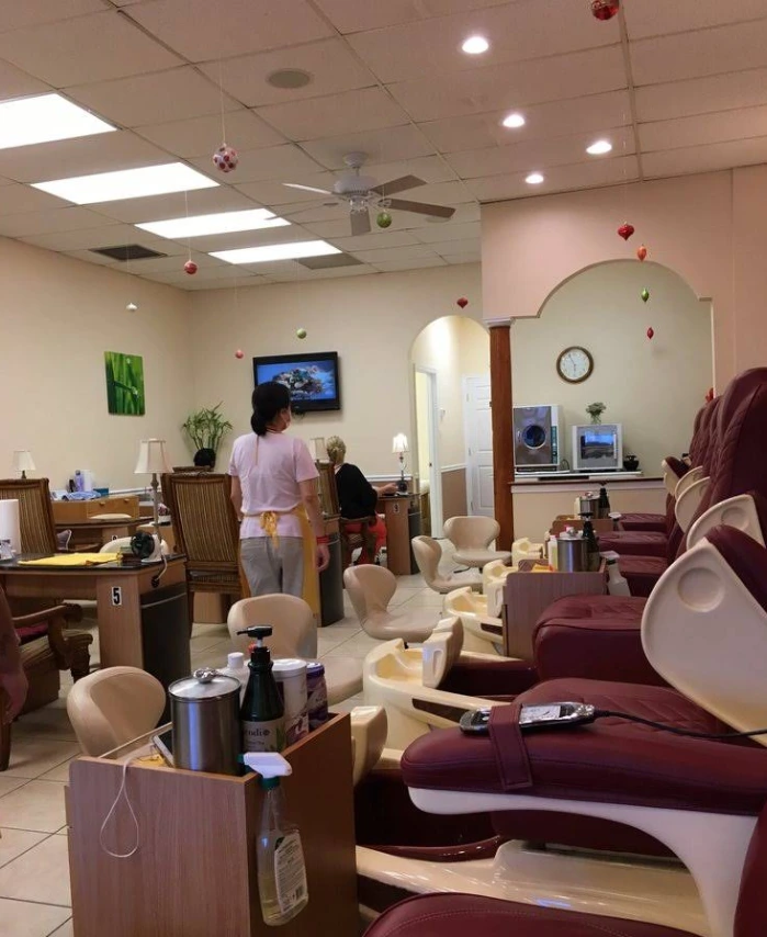 Glamour Nails in Annapolis, MD (5)