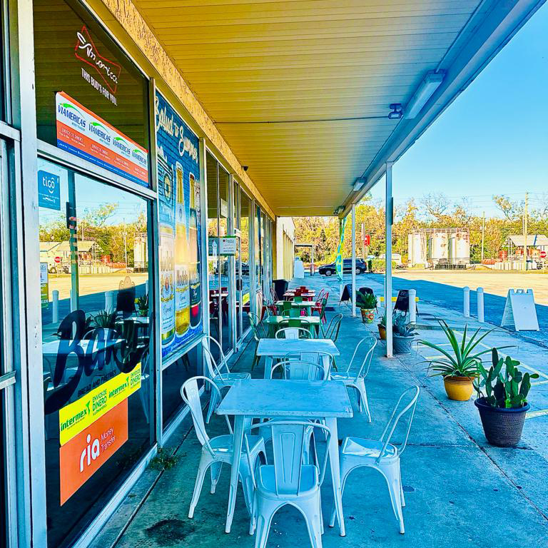 Sandy's Cafe & Bakery Inc in Live Oak, FL