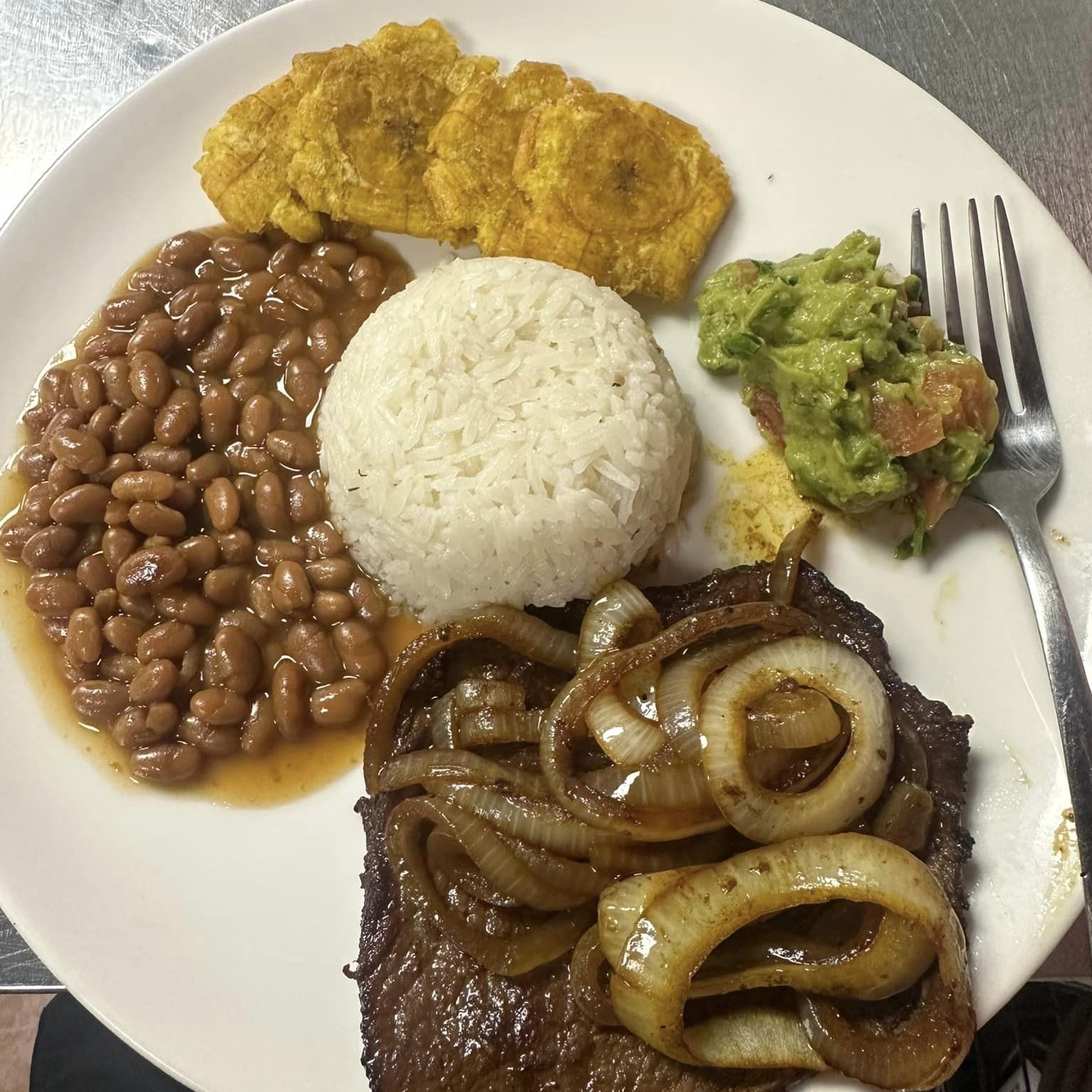 Pura Vida Jamaican and Costa Rican Cuisine in Pontiac, MI (3)