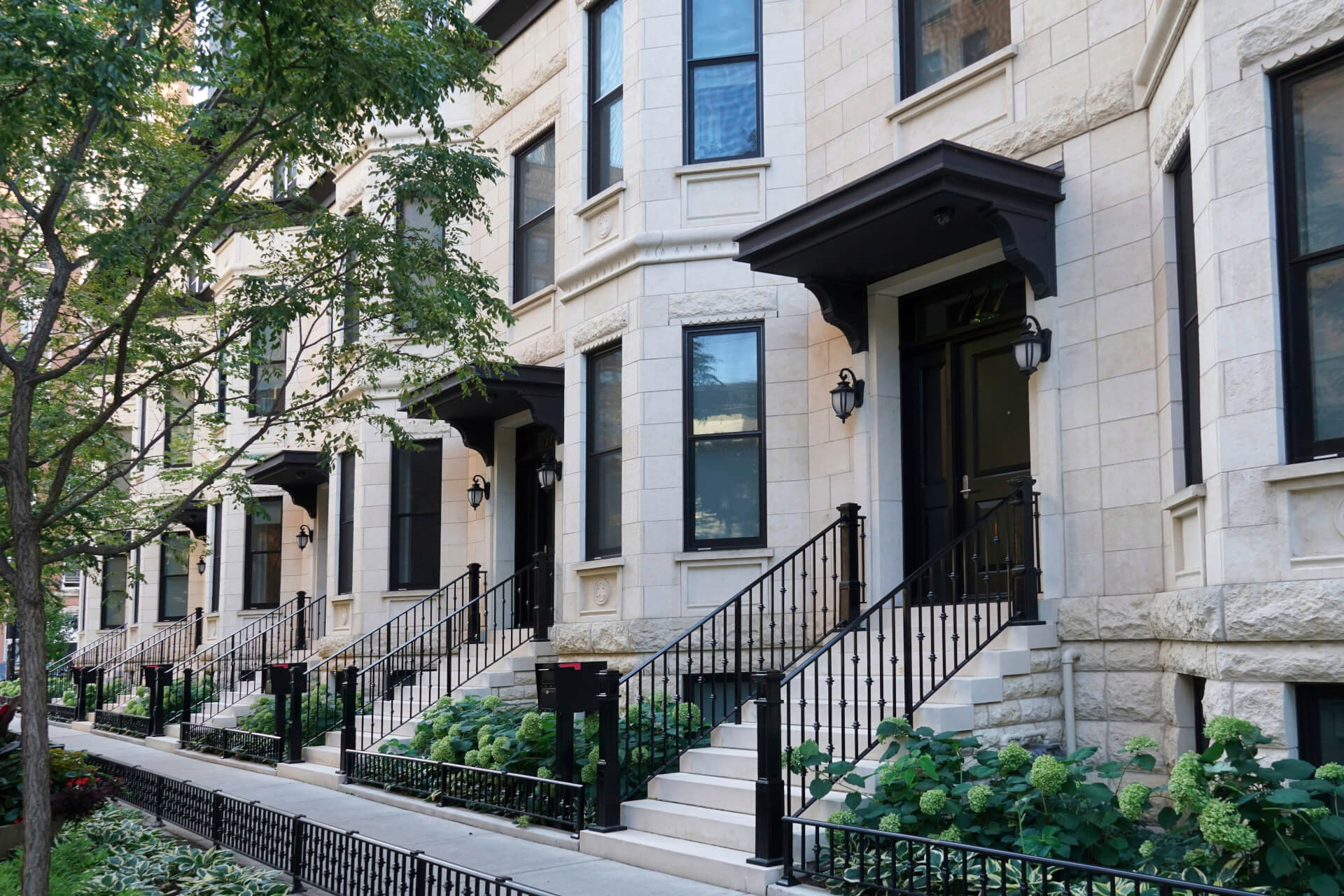 Realta Real Estate - Gary Aver Realtor® Broker/Owner in Wheeling, IL (2)