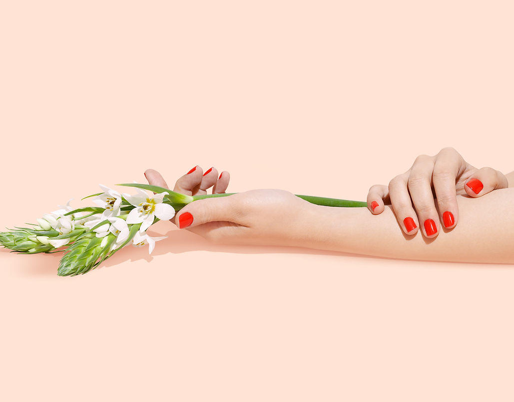 LUX NAIL LOUNGE AT AVALON in Alpharetta, GA