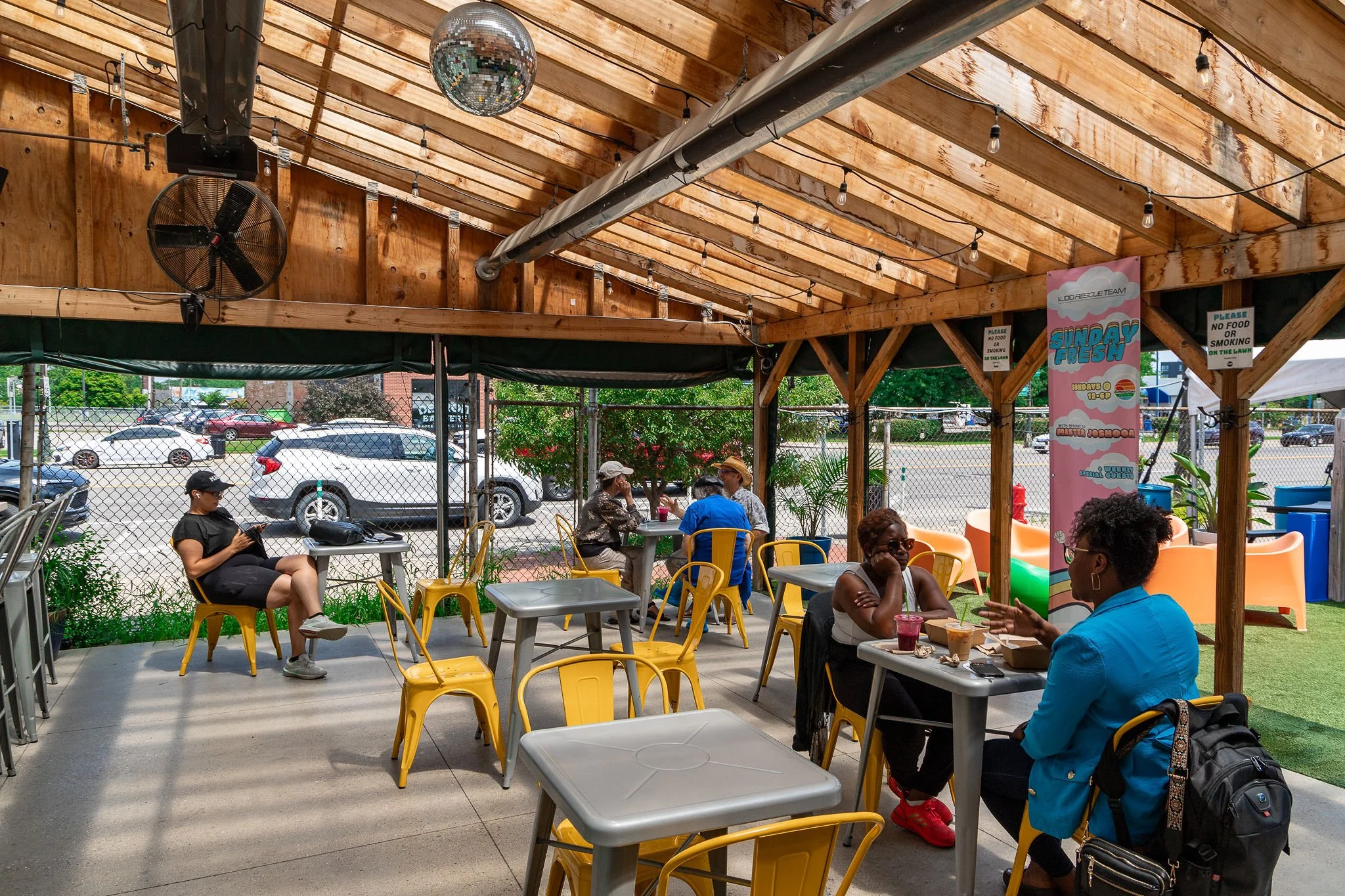 Summertown Fresh Bar in Detroit, MI (3)