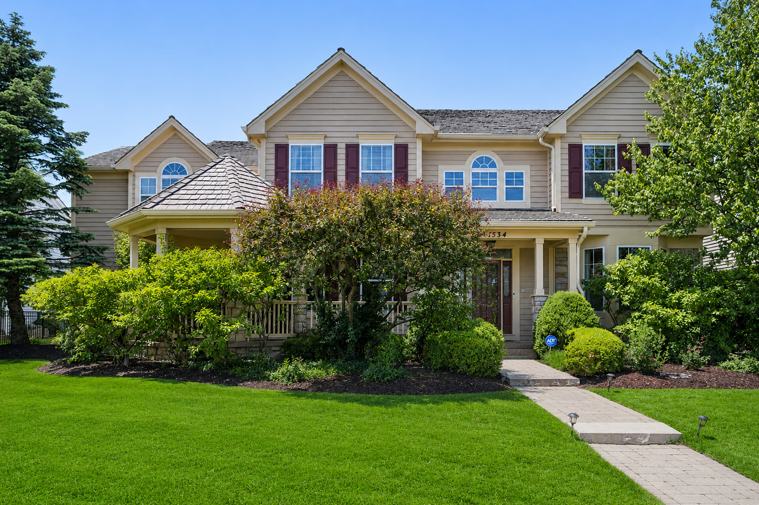 Jerfita Pierson Team - Top Glenview Real Estate Agent- Compass in Glenview, IL (4)