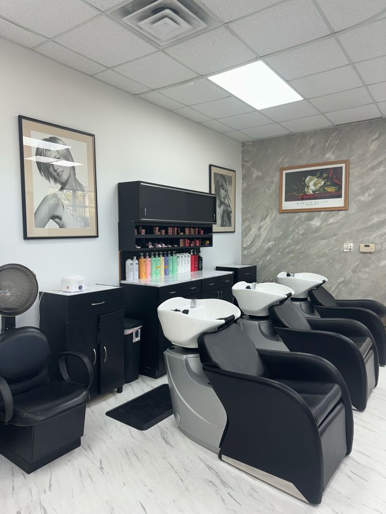 Hair Salon 51 in Hicksville, NY (4)