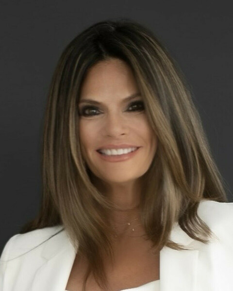 Mary Marcus - Real Estate Broker, @properties in Winnetka, IL