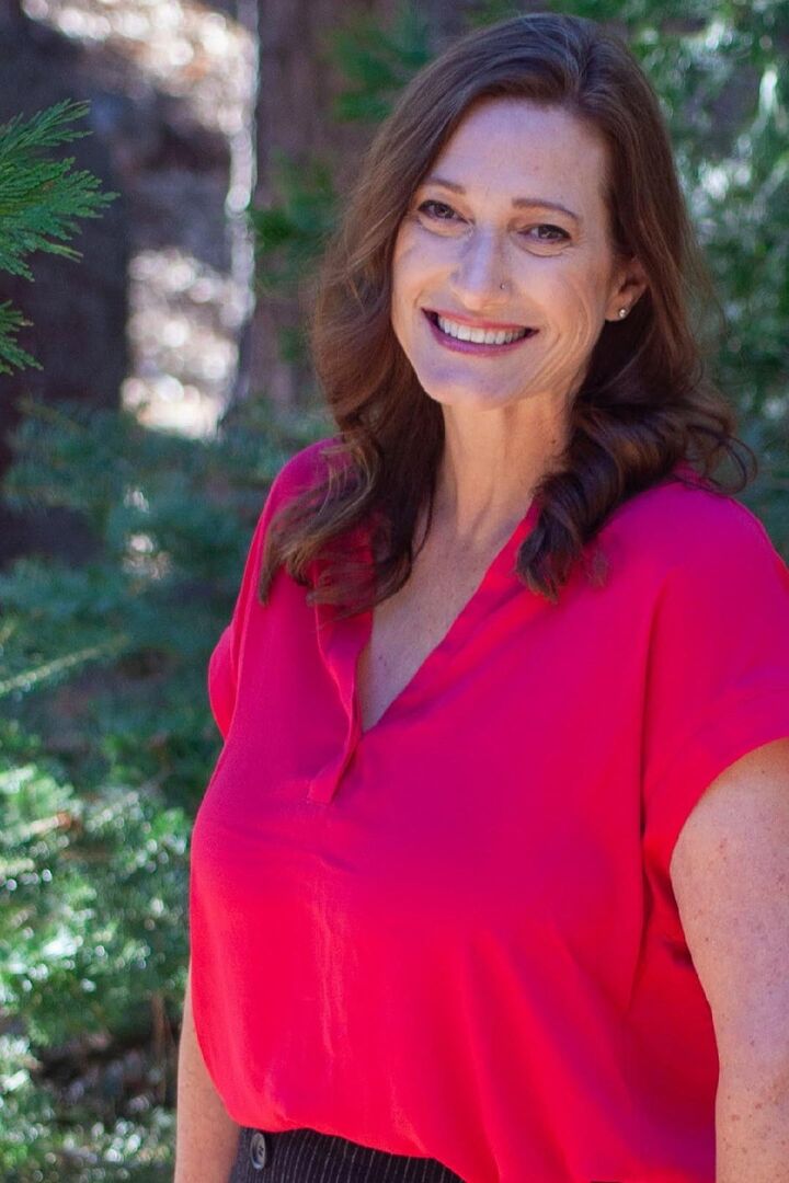 Amber Livingston- Coldwell Banker Kivett-Teeters in Yucaipa, CA